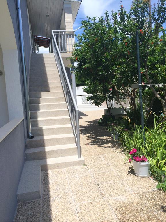 Apartments Milena Vodice Exterior foto